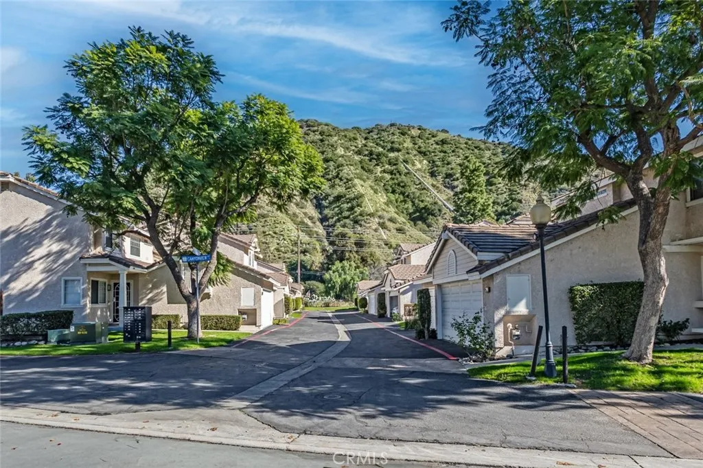 248 Sundance Court, Azusa, California 91702 home-pic-3