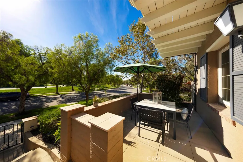 20 Ridge Valley, Irvine, California 92618 home-pic-3