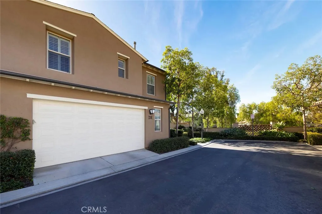 20 Ridge Valley, Irvine, California 92618 home-pic-41