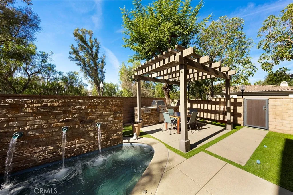 20 Ridge Valley, Irvine, California 92618 home-pic-39