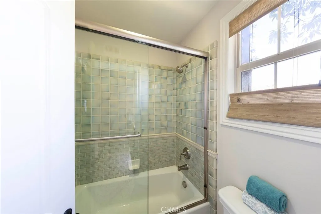 20 Ridge Valley, Irvine, California 92618 home-pic-21