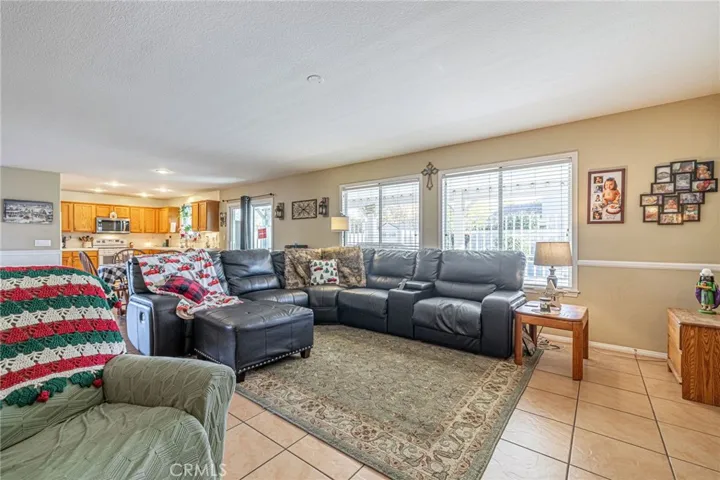 45620 17th W, Lancaster, California 93534