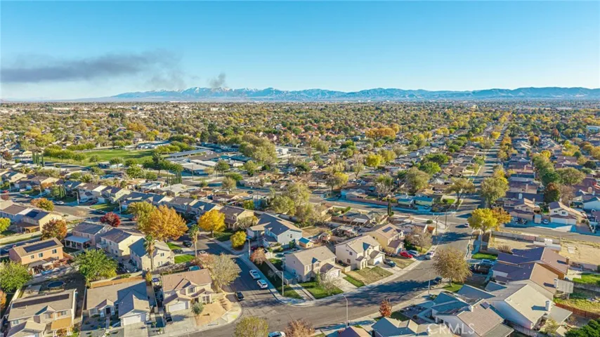 45620 17th W, Lancaster, California 93534
