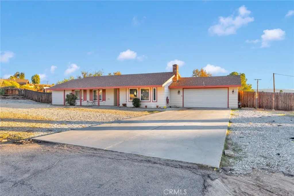 13167 Olathe Road, Apple Valley, California 92308 home-pic-39