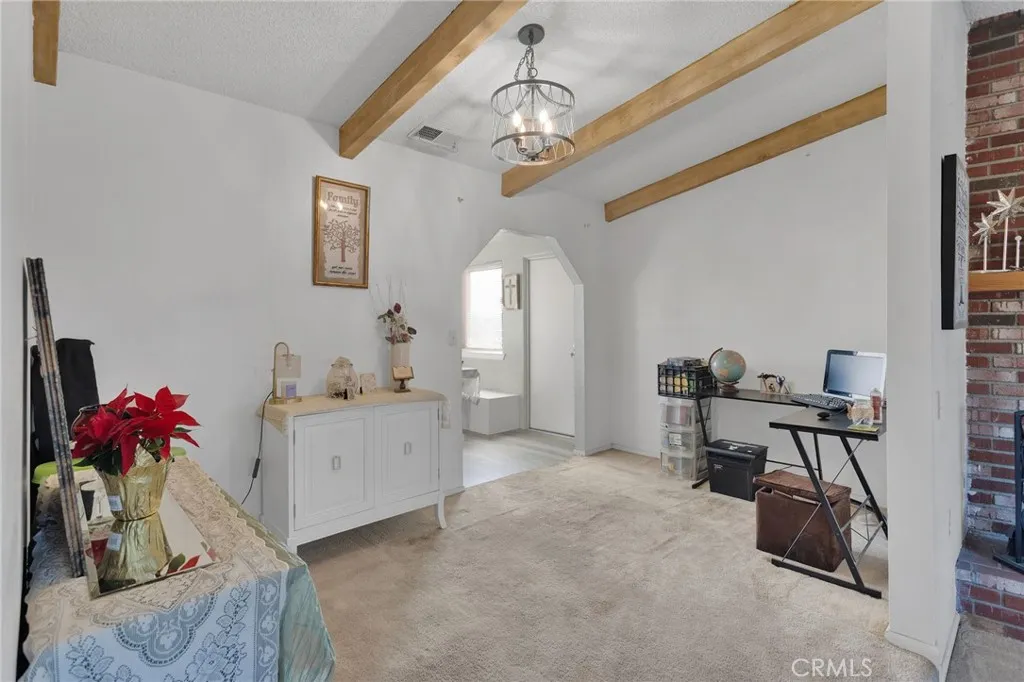 13167 Olathe Road, Apple Valley, California 92308 home-pic-7