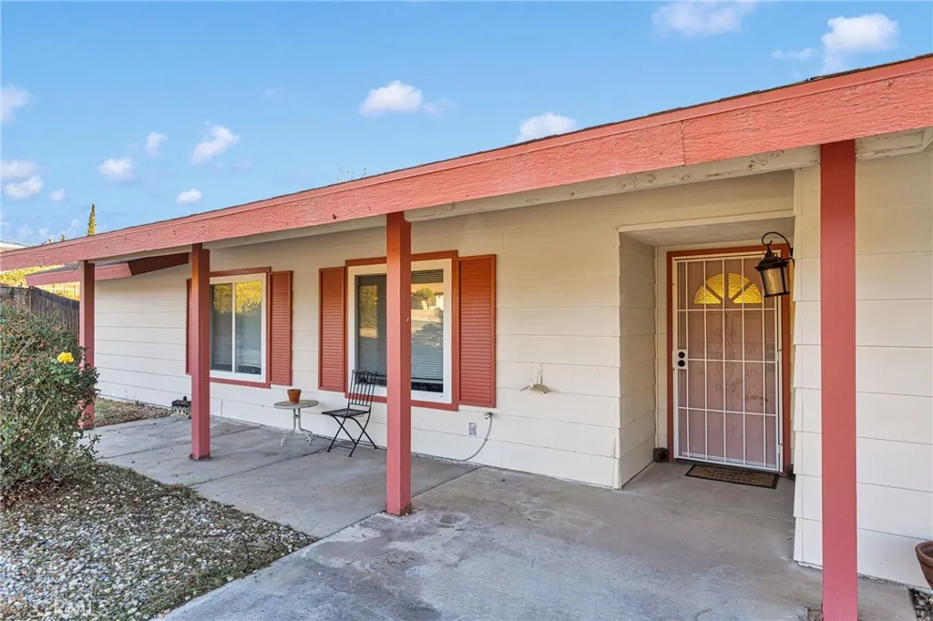13167 Olathe Road, Apple Valley, California 92308 home-pic-40