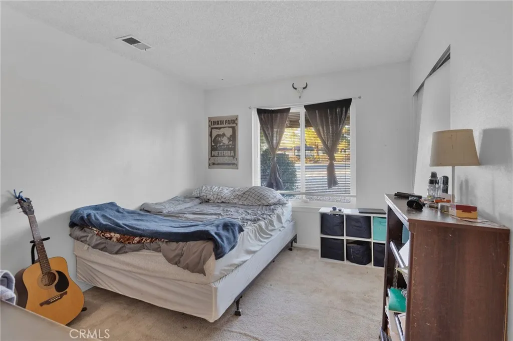 13167 Olathe Road, Apple Valley, California 92308 home-pic-22