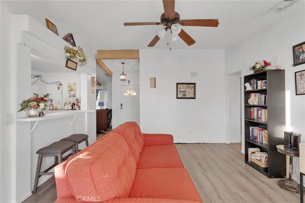 13167 Olathe Road, Apple Valley, California 92308 home-pic-12