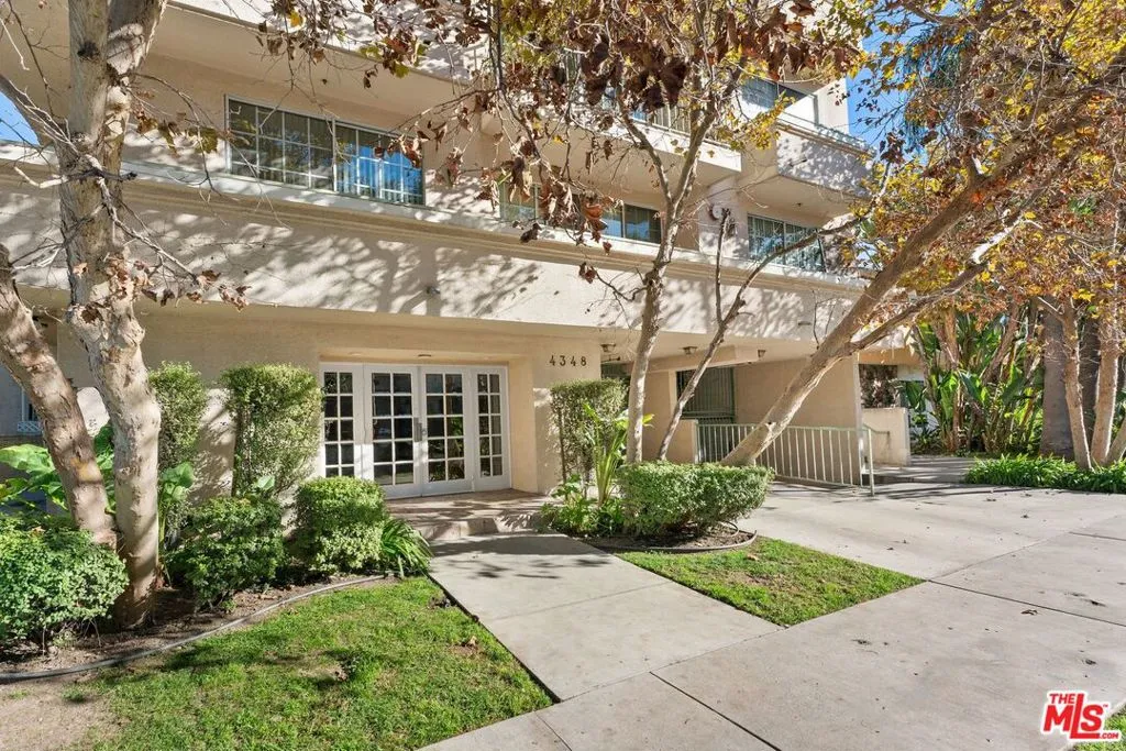 4348 Mammoth Avenue 301, Sherman Oaks, California 91423 home-pic-24