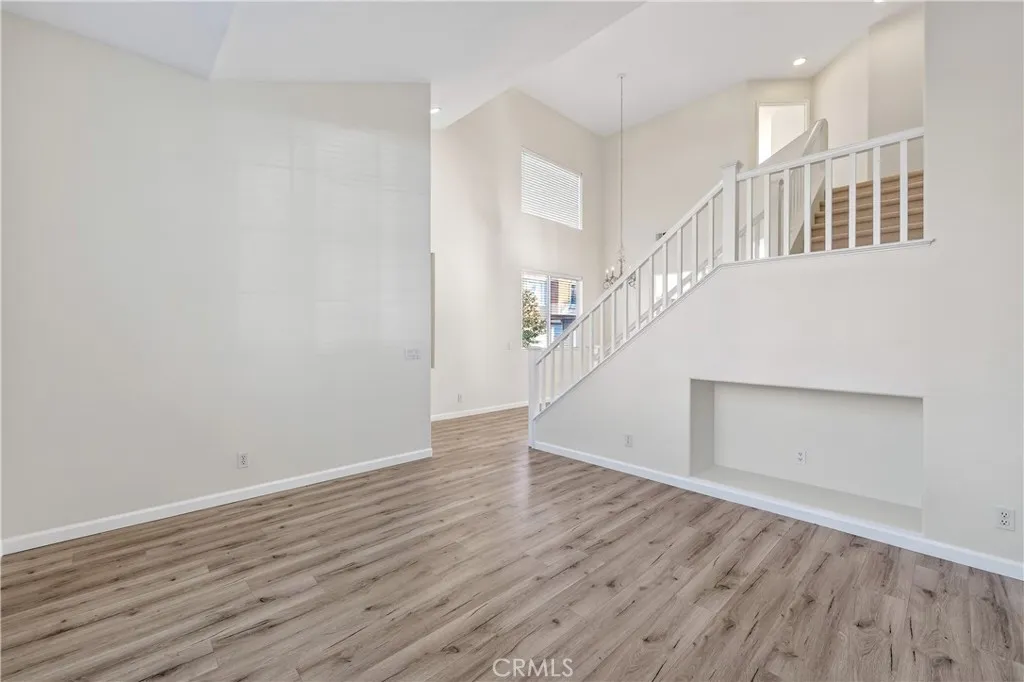 1203 Hazel Place, Costa Mesa, California 92626 home-pic-7