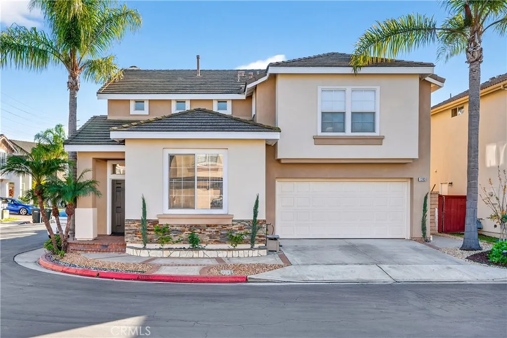 1203 Hazel Place, Costa Mesa, California 92626 home-pic-0