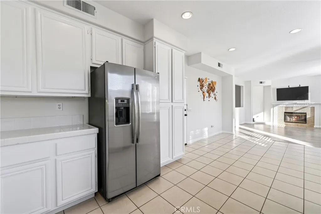 1203 Hazel Place, Costa Mesa, California 92626 home-pic-16
