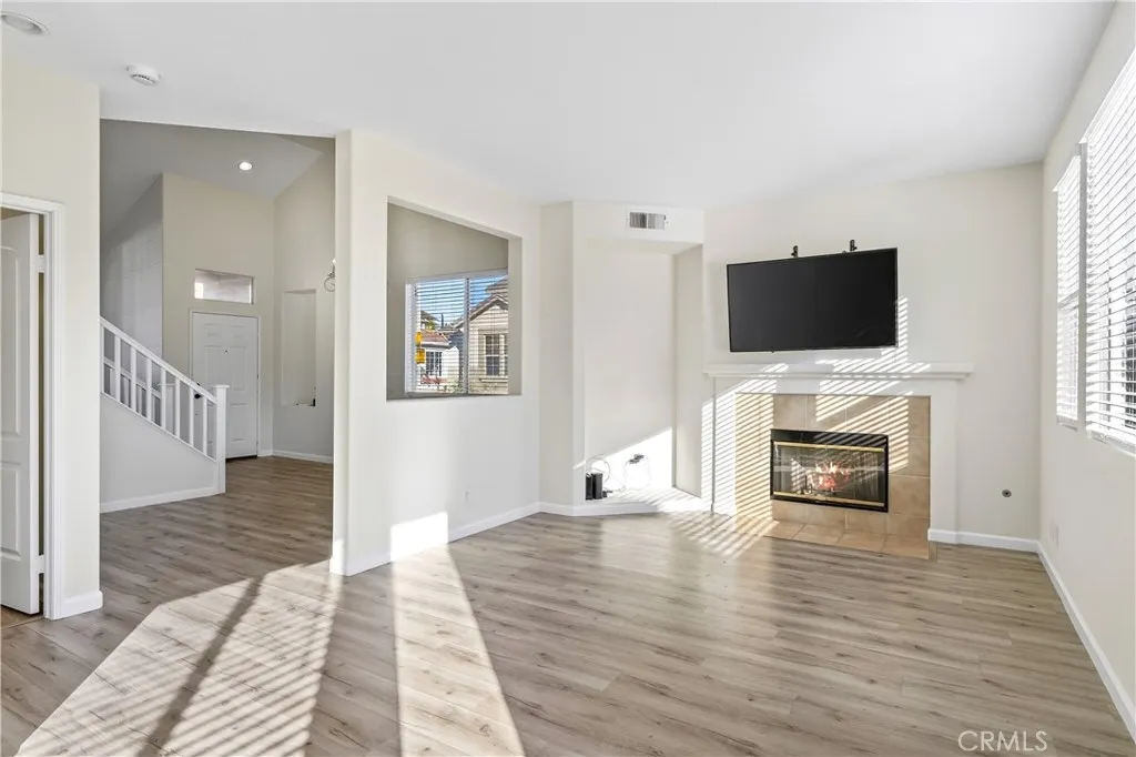 1203 Hazel Place, Costa Mesa, California 92626 home-pic-10