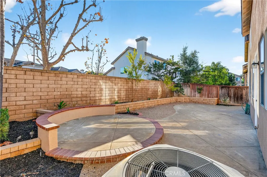 1203 Hazel Place, Costa Mesa, California 92626 home-pic-41