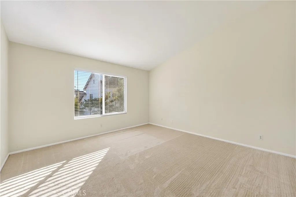 1203 Hazel Place, Costa Mesa, California 92626 home-pic-31