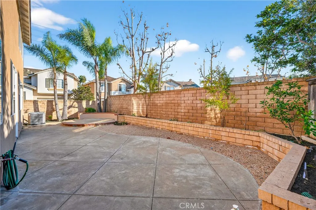 1203 Hazel Place, Costa Mesa, California 92626 home-pic-39