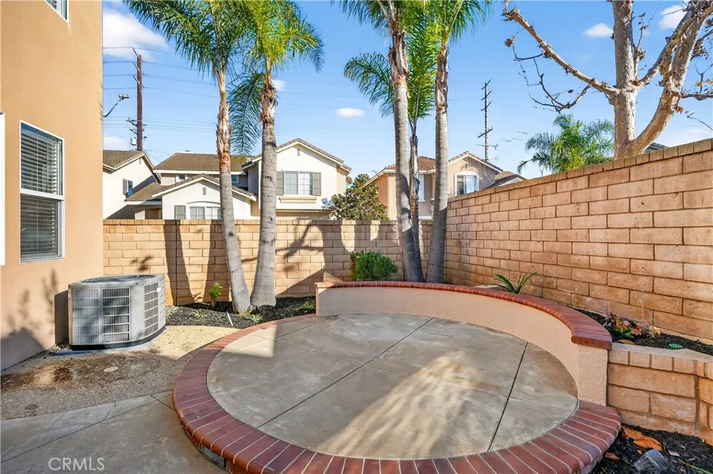 1203 Hazel Place, Costa Mesa, California 92626 home-pic-40