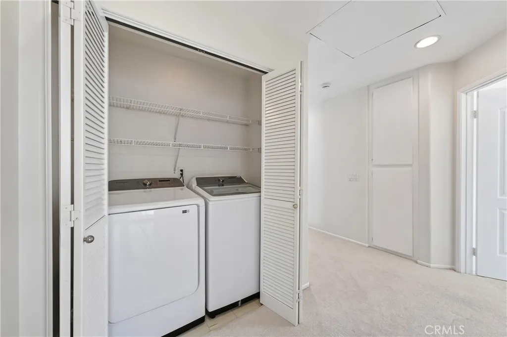 1203 Hazel Place, Costa Mesa, California 92626 home-pic-25