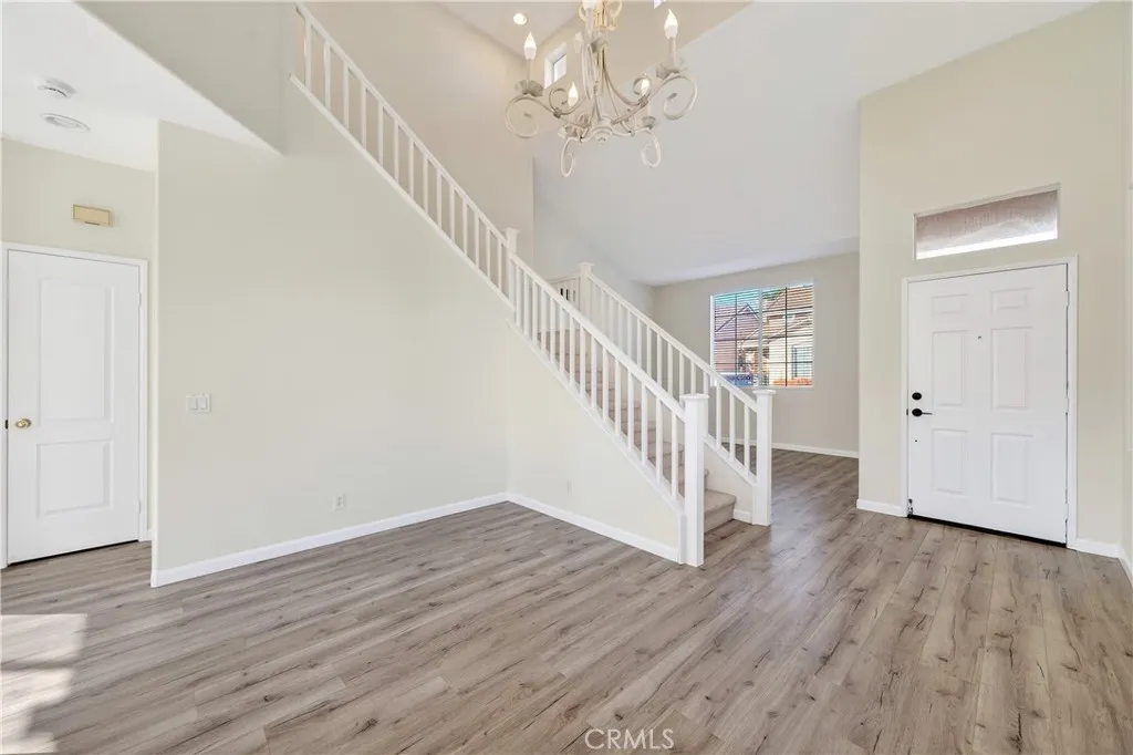 1203 Hazel Place, Costa Mesa, California 92626 home-pic-3
