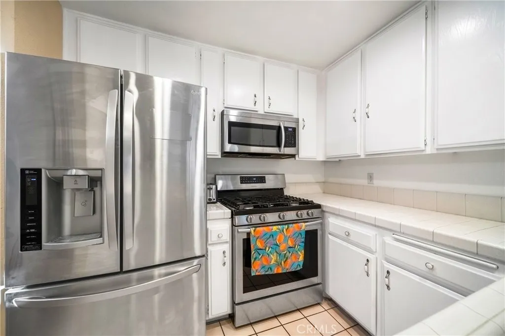 22421 Sherman Way 10, West Hills, California 91307 home-pic-13