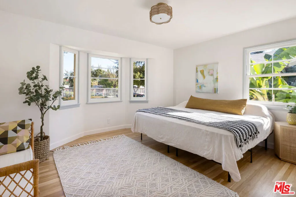 2931 Paola Avenue, Los Angeles, California 90032 home-pic-13