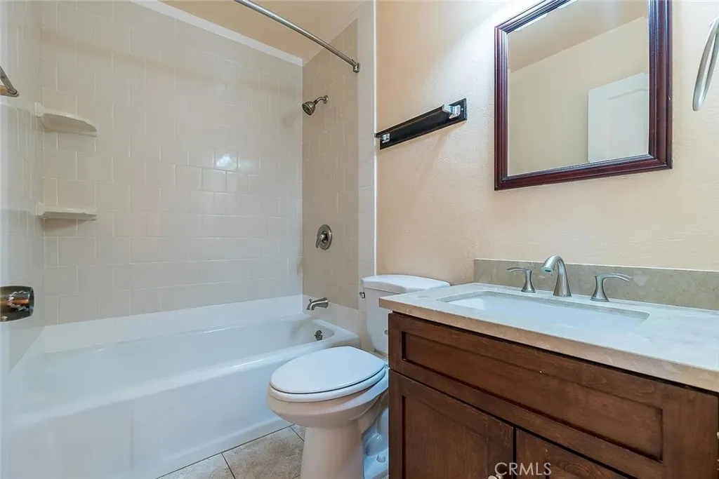 7702 Ben Avenue, North Hollywood, California 91605 home-pic-11