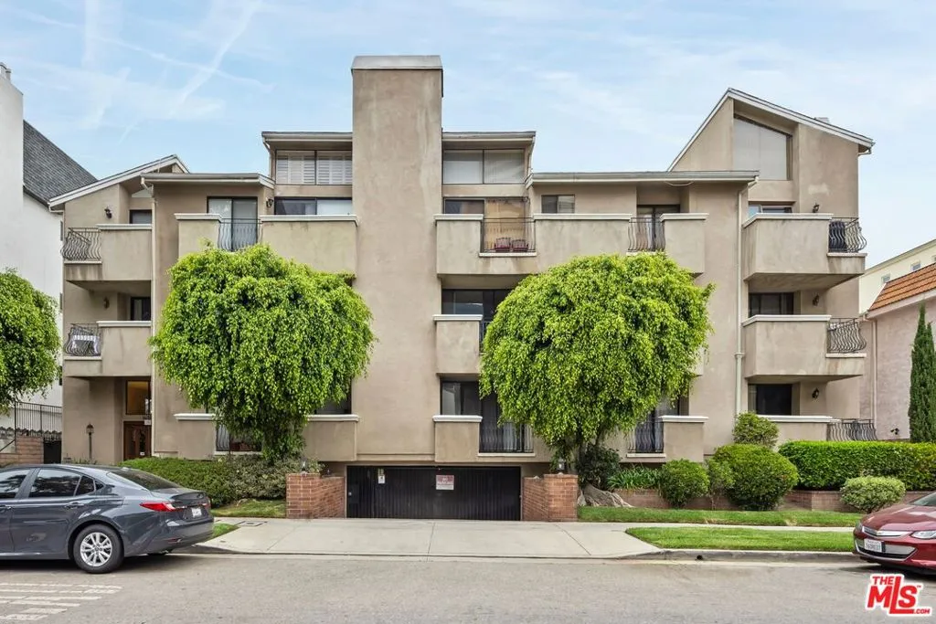 1630 S Bentley Avenue 202, Los Angeles, California 90025 home-pic-17