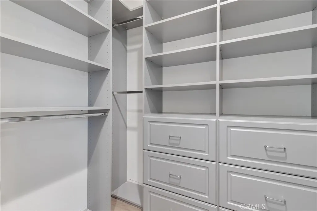 6135 W Avenue J9, Lancaster, California 93536 home-pic-19