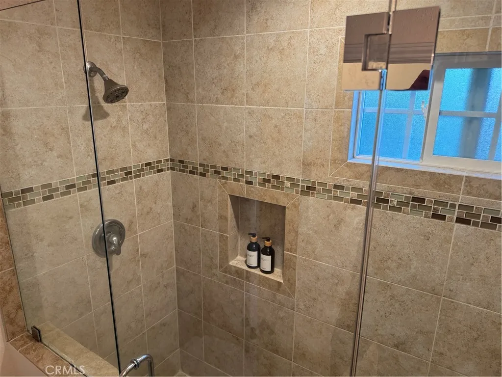 2437 Fordham, Costa Mesa, California 92626 home-pic-8