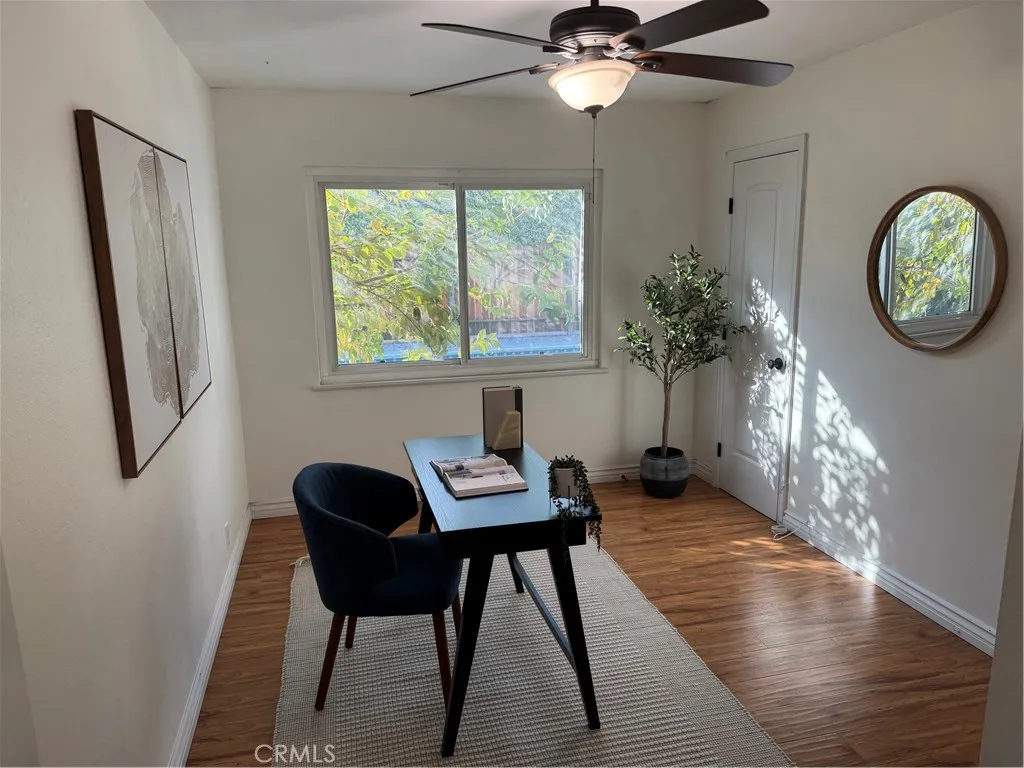 2437 Fordham, Costa Mesa, California 92626 home-pic-17