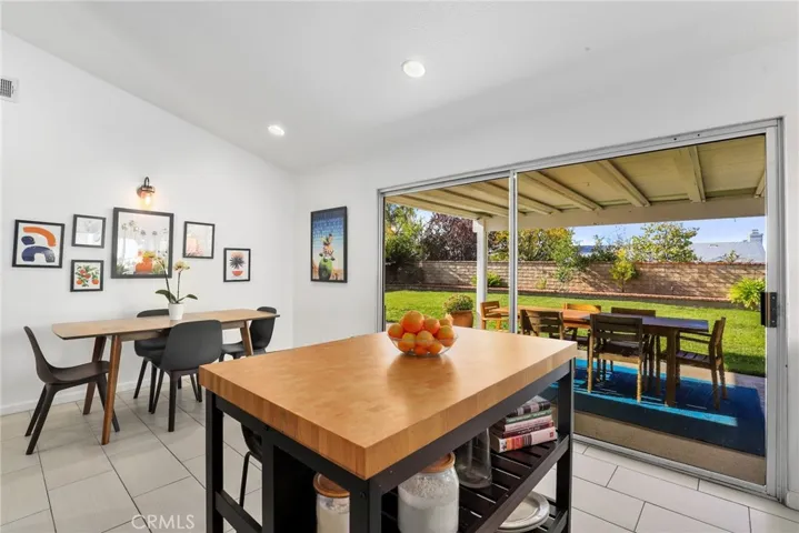 27819 Sumner, Saugus, California 91350
