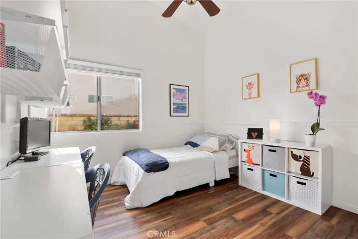 27819 Sumner, Saugus, California 91350
