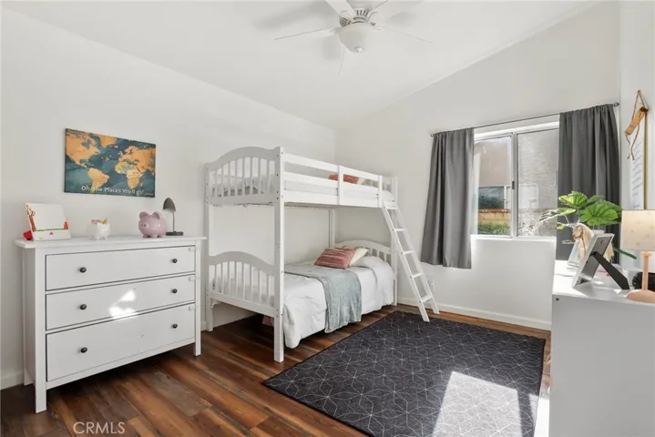 27819 Sumner, Saugus, California 91350