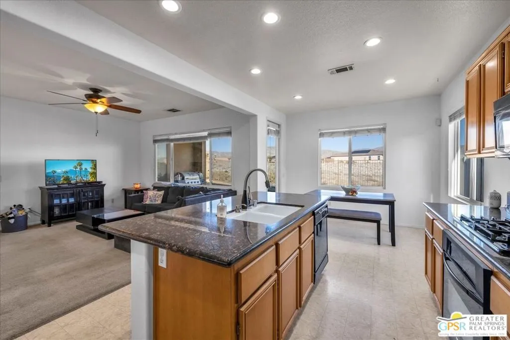 62474 N Starcross Drive, Desert Hot Springs, California 92240 home-pic-15