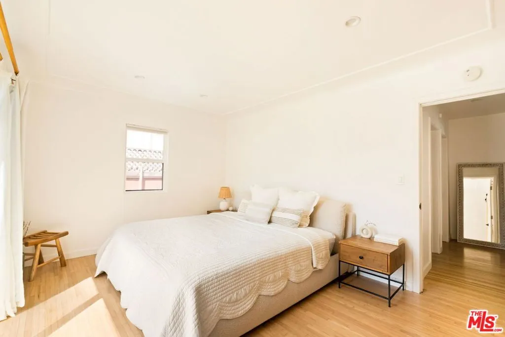 1615 S Crescent Heights Boulevard, Los Angeles, California 90035 home-pic-8