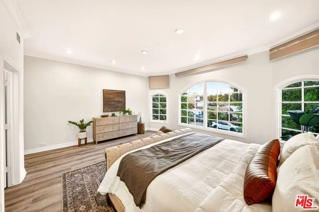 5514 Sylvia Avenue, Tarzana, California 91356 home-pic-46