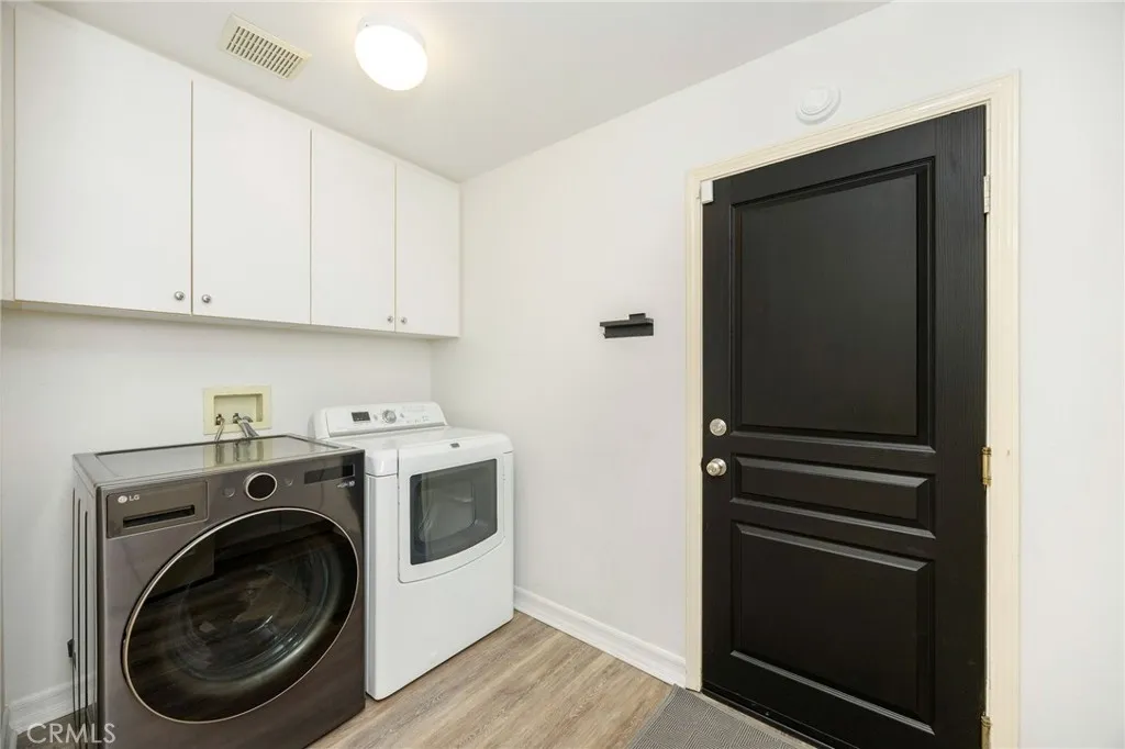 7211 Rockridge Ter, West Hills, California 91307 home-pic-13
