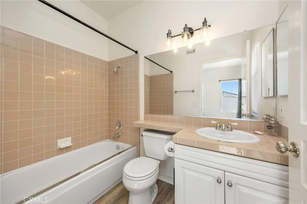 7211 Rockridge Ter, West Hills, California 91307 home-pic-30