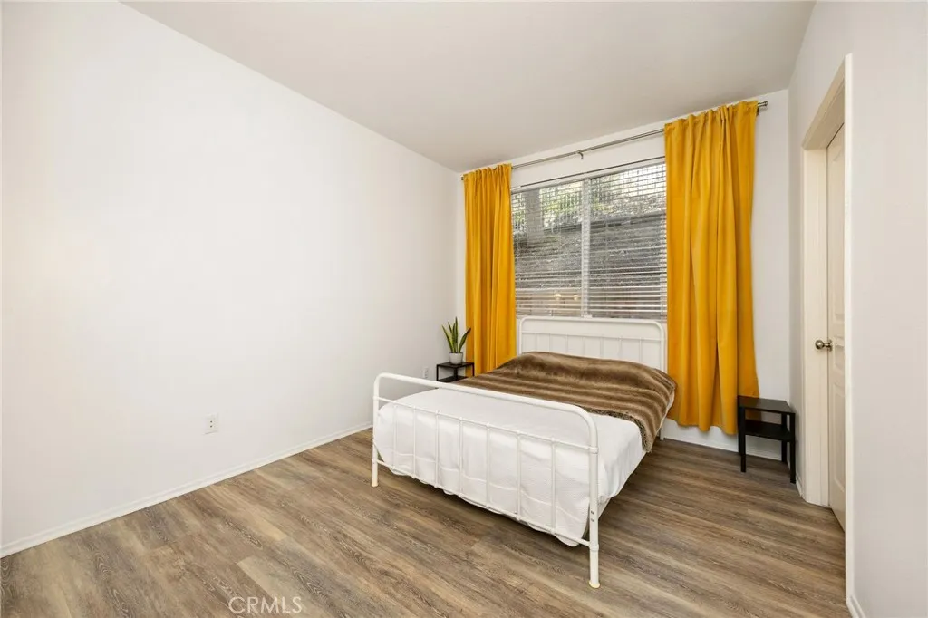 7211 Rockridge Ter, West Hills, California 91307 home-pic-14