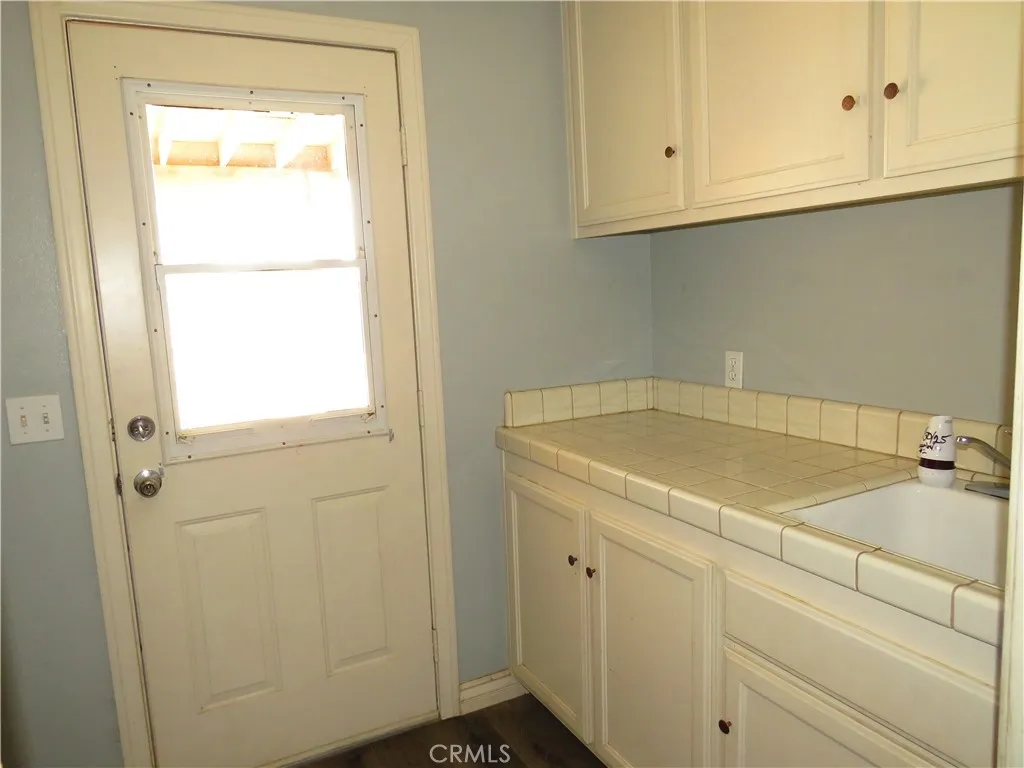 9951 Arrowhead, Phelan, California 92371 home-pic-9