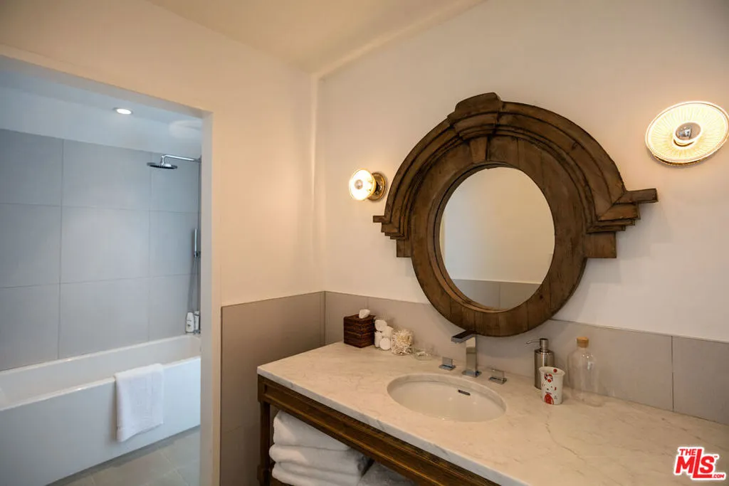 29225 Cliffside Drive, Malibu, California 90265 home-pic-31