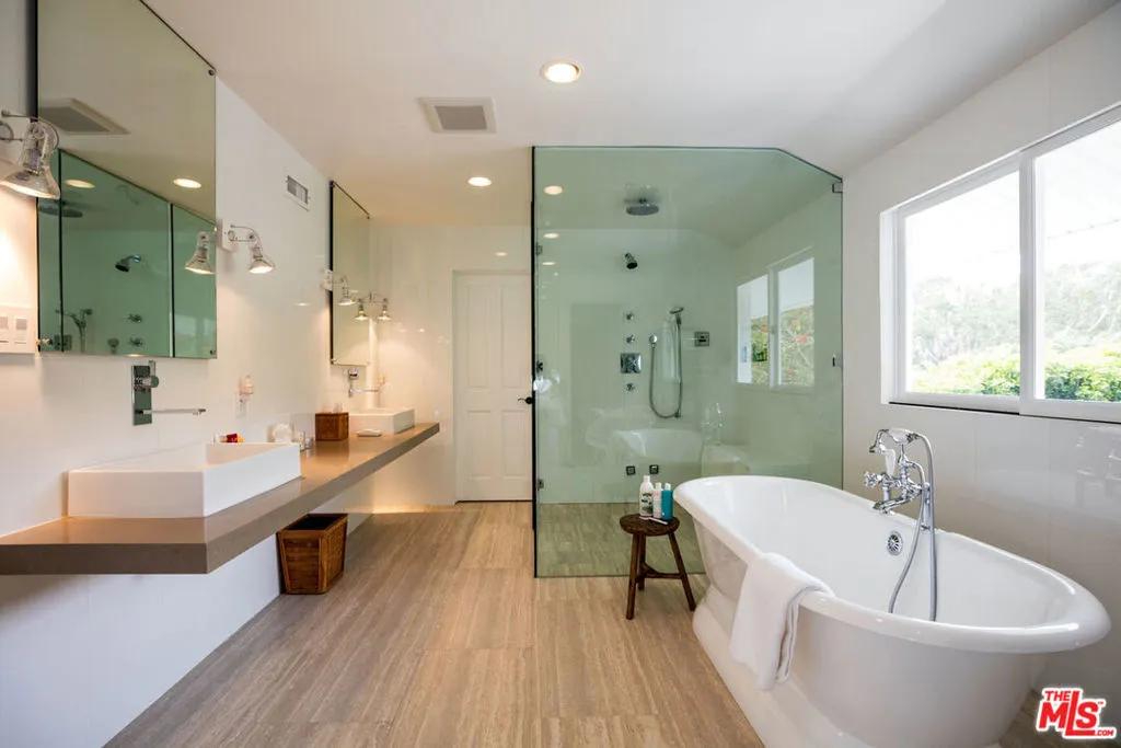 29225 Cliffside Drive, Malibu, California 90265 home-pic-28