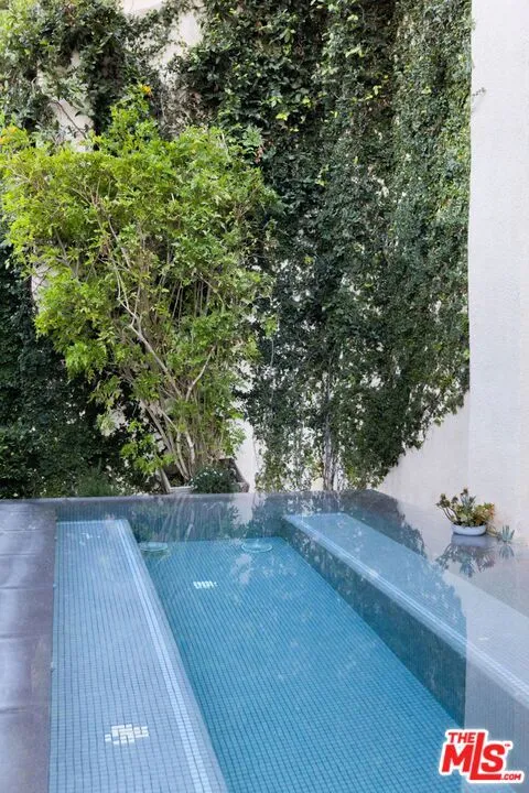 3087 Passmore Drive, Los Angeles, California 90068 home-pic-20