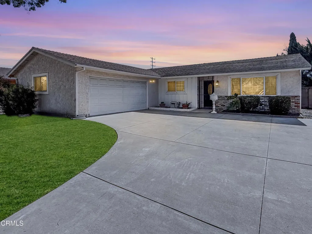 1350 Berkshire Street, Oxnard, California 93033 home-pic-1