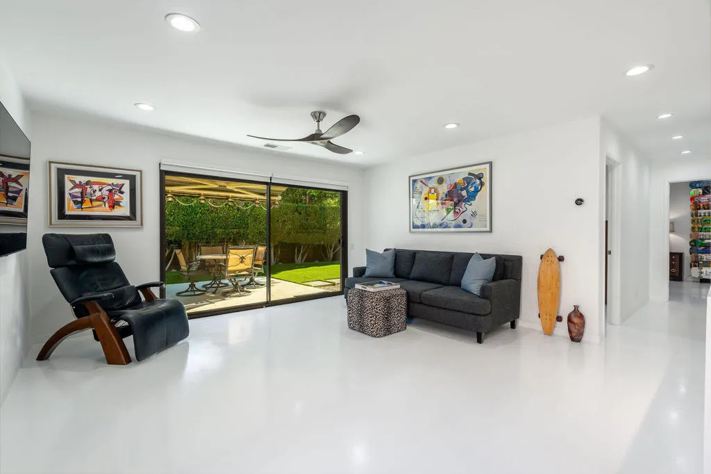 1111 Ramon Road 39, Palm Springs, California 92264 home-pic-2