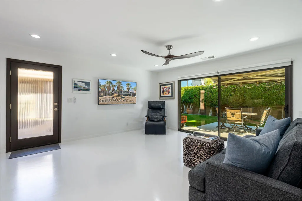 1111 Ramon Road 39, Palm Springs, California 92264 home-pic-3