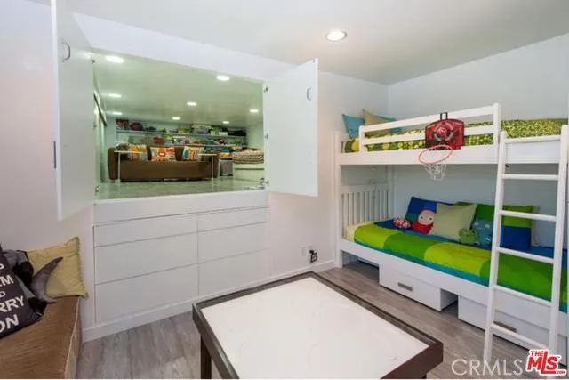 224 39th Street, Manhattan Beach, California 90266