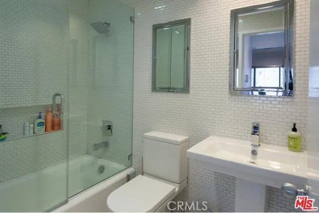 224 39th Street, Manhattan Beach, California 90266