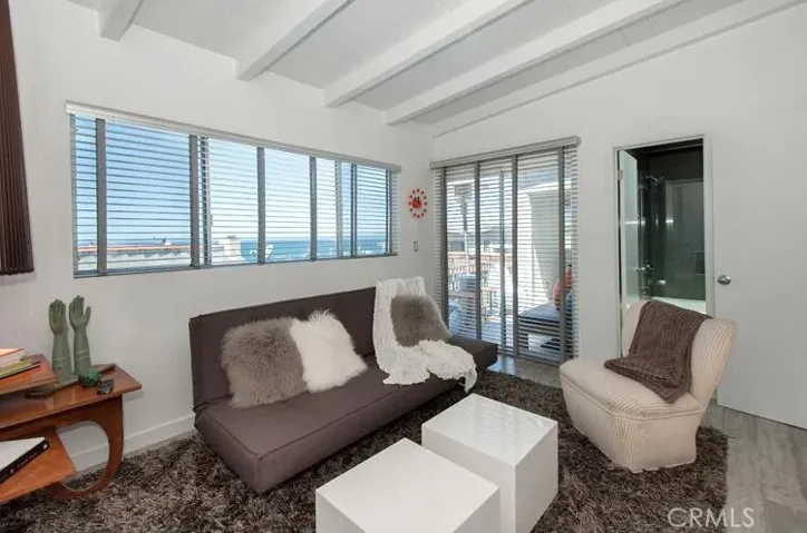 224 39th Street, Manhattan Beach, California 90266