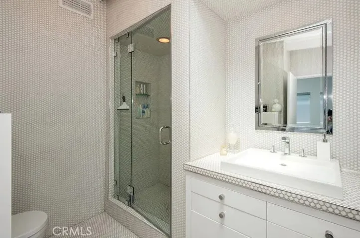 224 39th Street, Manhattan Beach, California 90266